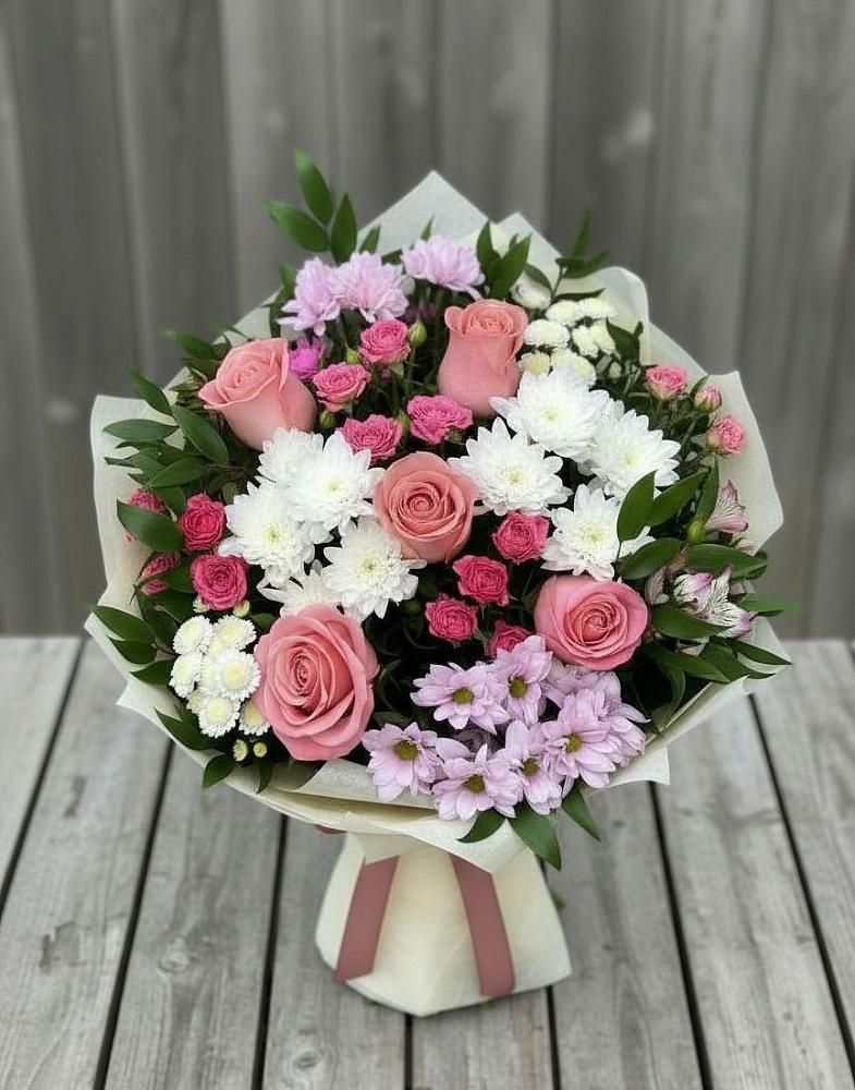 Букет цветов из: Альстромерии, Гвоздики, Розы и Хризантемы в Комсомольске Кемеровской области
