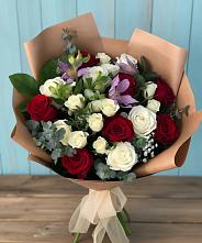 Букет цветов из:  Розы и Альстромерии в Комсомольске Кемеровской области