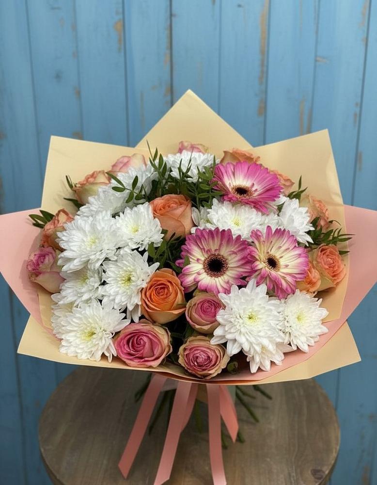 Букет цветов из: Розы, Герберы и Хризантемы в Комсомольске Кемеровской области