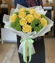 Букет цветов из:  Хризантемы и Розы в Комсомольске Кемеровской области