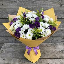 Букет цветов из:  Ирисы, Хризантемы и Ромашки в Комсомольске Кемеровской области