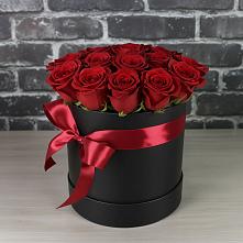 Цветочная композиция из Розы в шляпной коробке #REPLACE_PRED# Комсомольске Кемеровской области