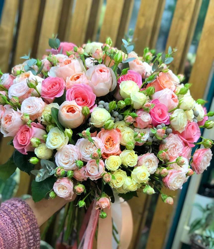 Букет цветов из: Розы в Комсомольске Кемеровской области