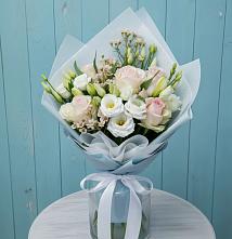 Букет цветов из:  Розы и Лизиантусы в Комсомольске Кемеровской области