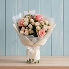 Букет цветов из:  Розы в Комсомольске Кемеровской области