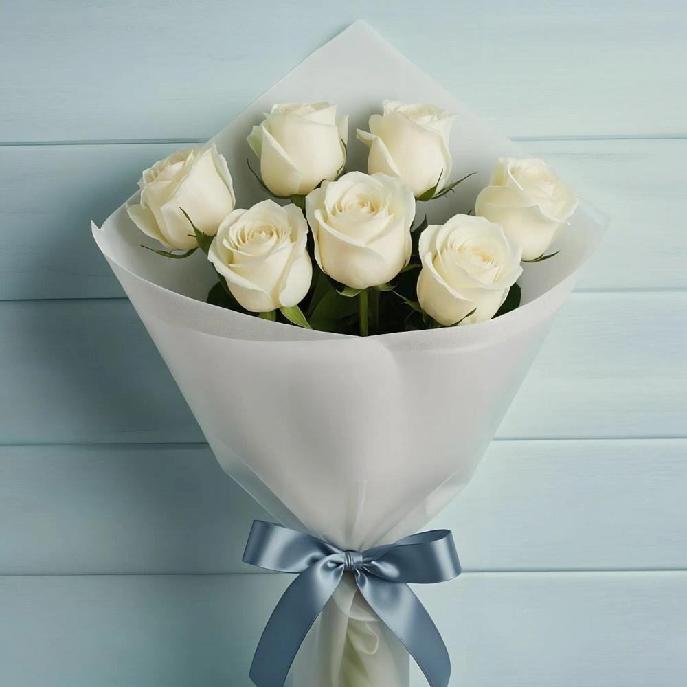 Букет 7 Белых роз Эдлесс Лав в Комсомольске Кемеровской области